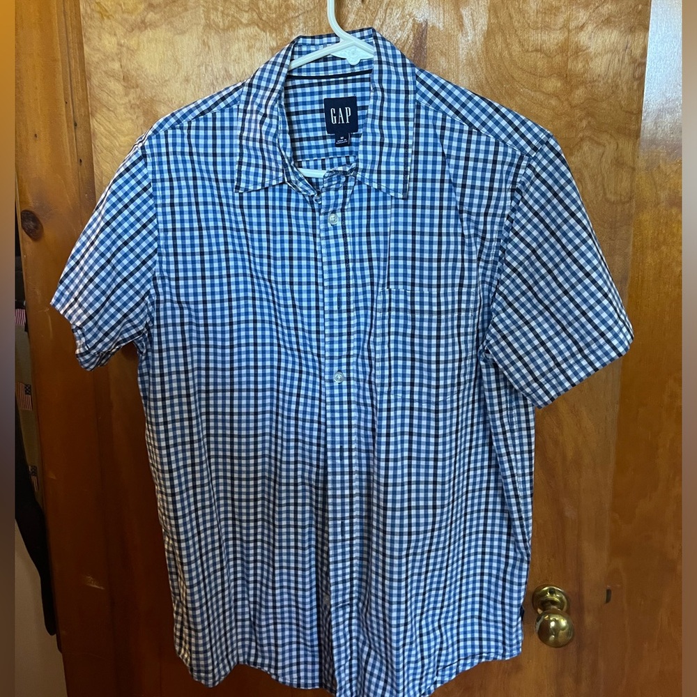 GAP plaid short sleeve button down
